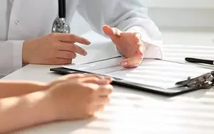 Online rhinoplasty consultation - first contact with clinic